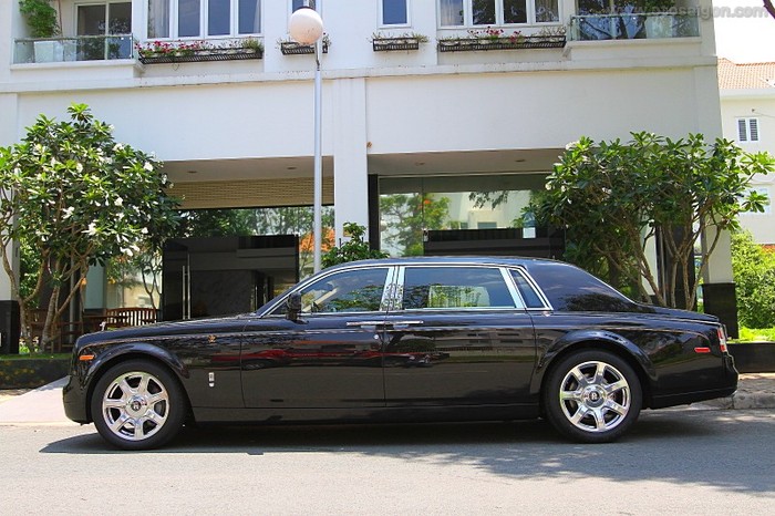 Đây là chiếc Rolls-Royce Phantom rồng thứ tư của Việt Nam